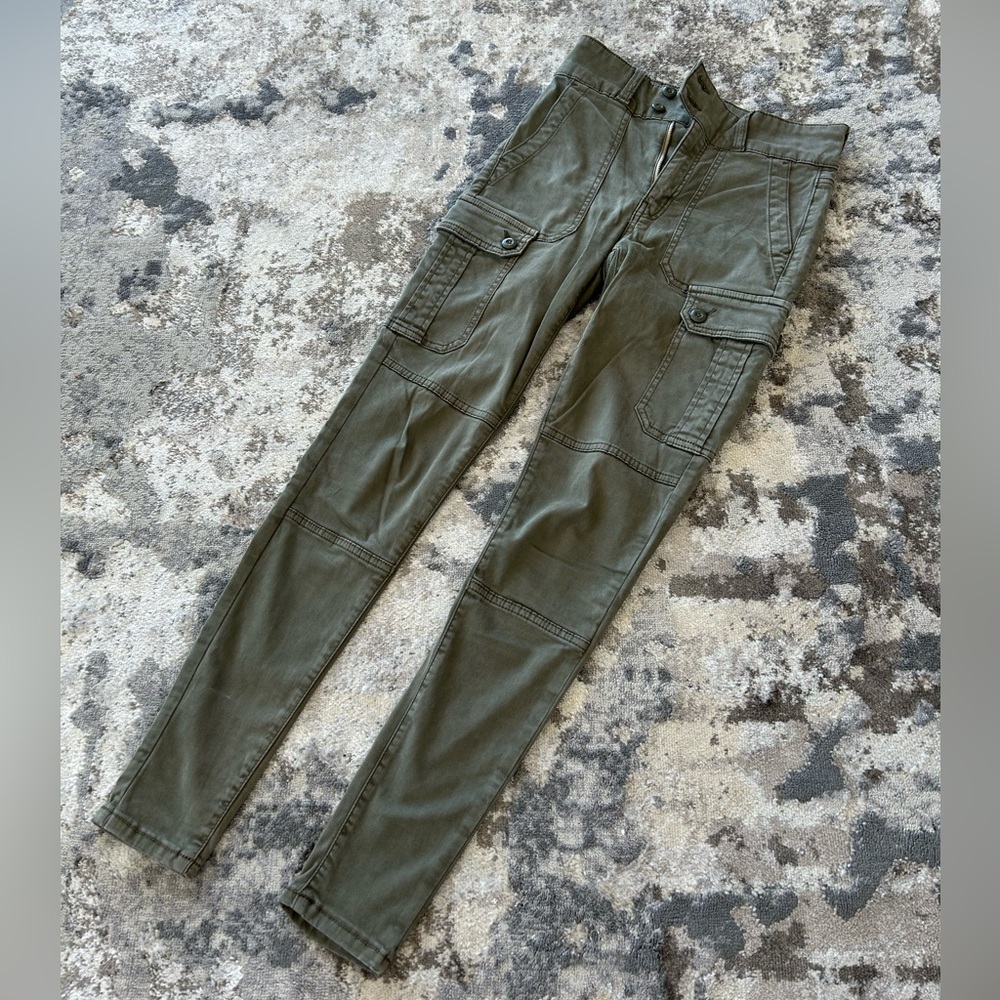 American Eagle Skinny Cargo Pants - Army Green